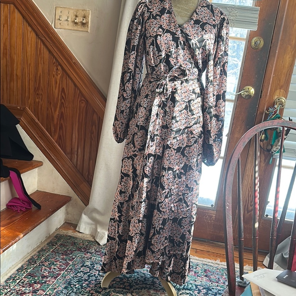 Chic Long Sleeve Floral Maxi Dress